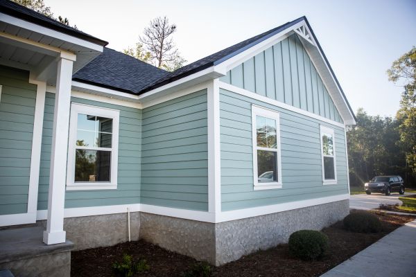 Board Siding Repair in Schaumburg